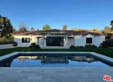 MLS# 25490075