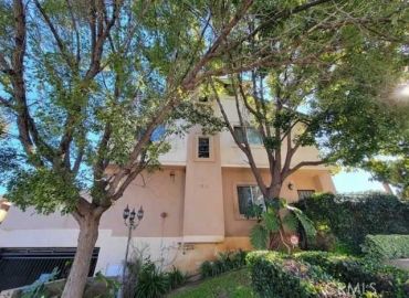 MLS# OC25009769