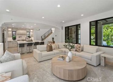 MLS# OC25064091