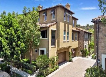 MLS# OC25144627