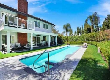 MLS# OC25192974