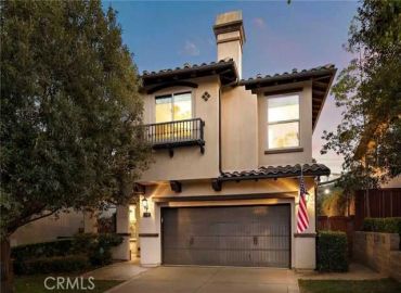 MLS# OC25198975