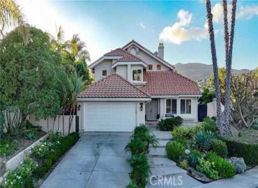 MLS# OC25232862