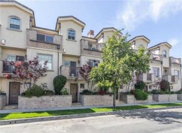 MLS# WS25081602